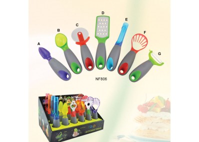 KITCHEN UTENSILS